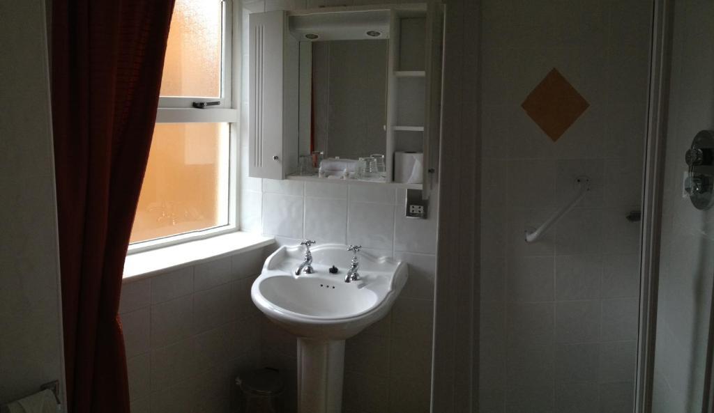 Virginia'S Guesthouse Kenmare Δωμάτιο φωτογραφία